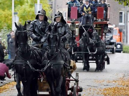 Grote Nostalgische optocht door het centrum van Zutphen
